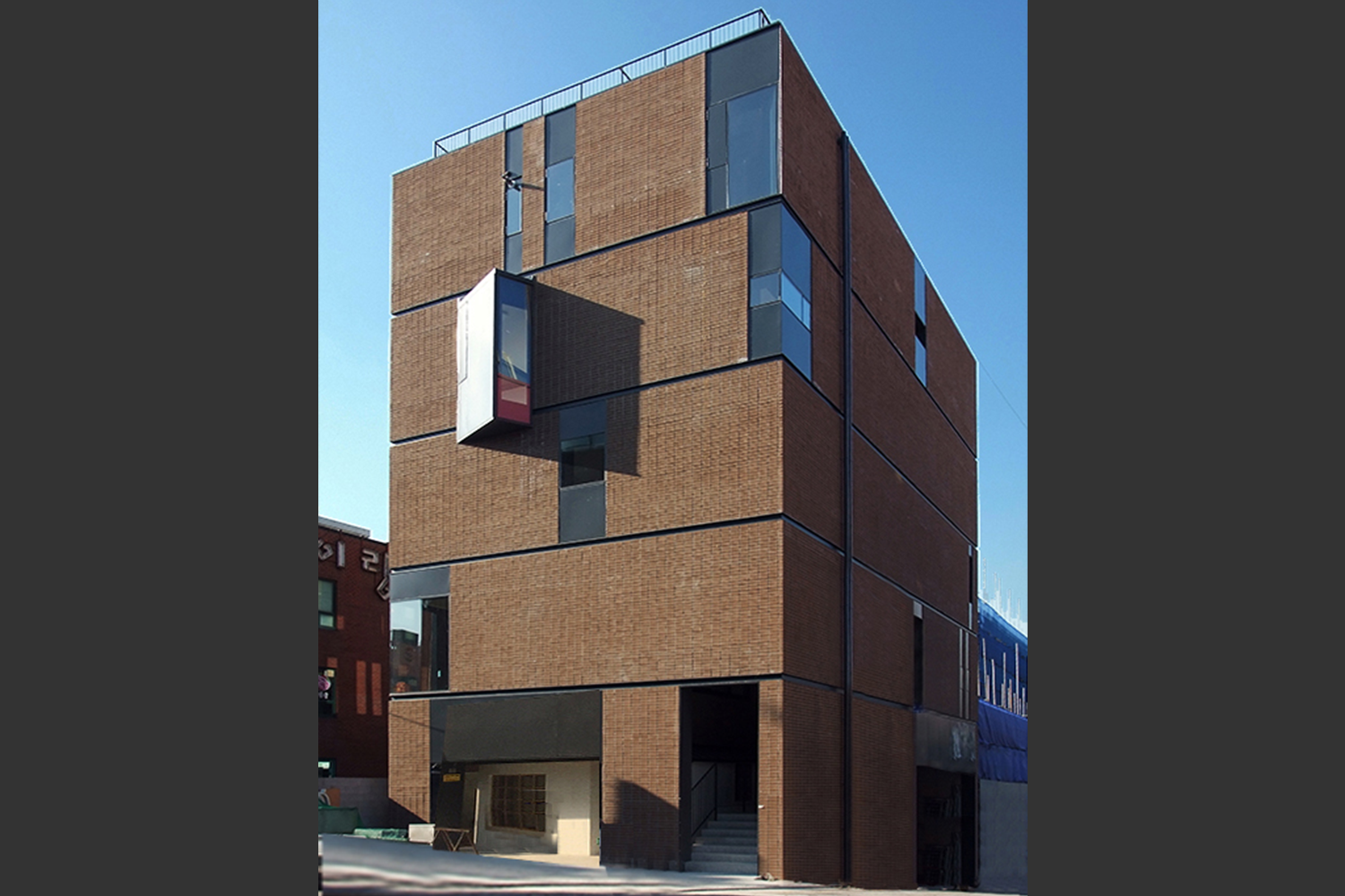 ARCHITECTURE img03