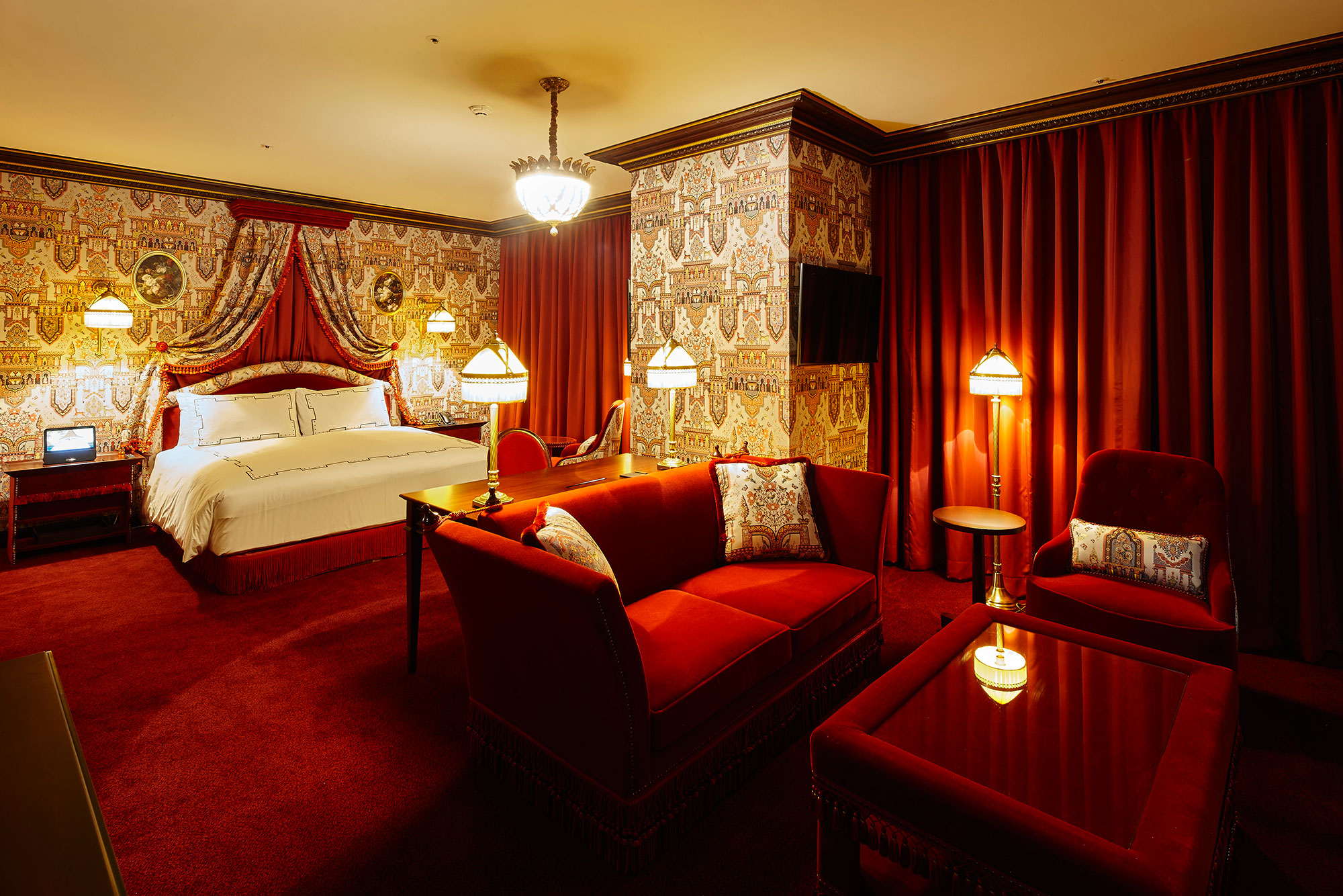 FURNITURE img03